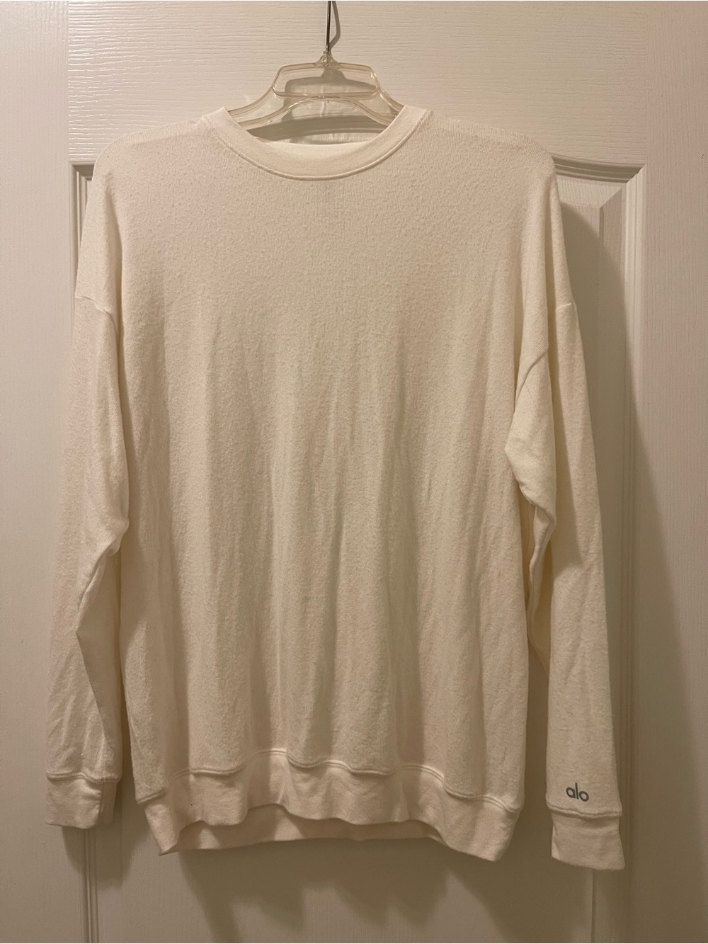 ALO Yoga Soho Pullover in Ivory